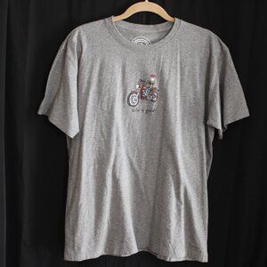Life Is Good Short Sleeve T-Shirt Motorcycle Man - Men’s - Gray - New – Medium